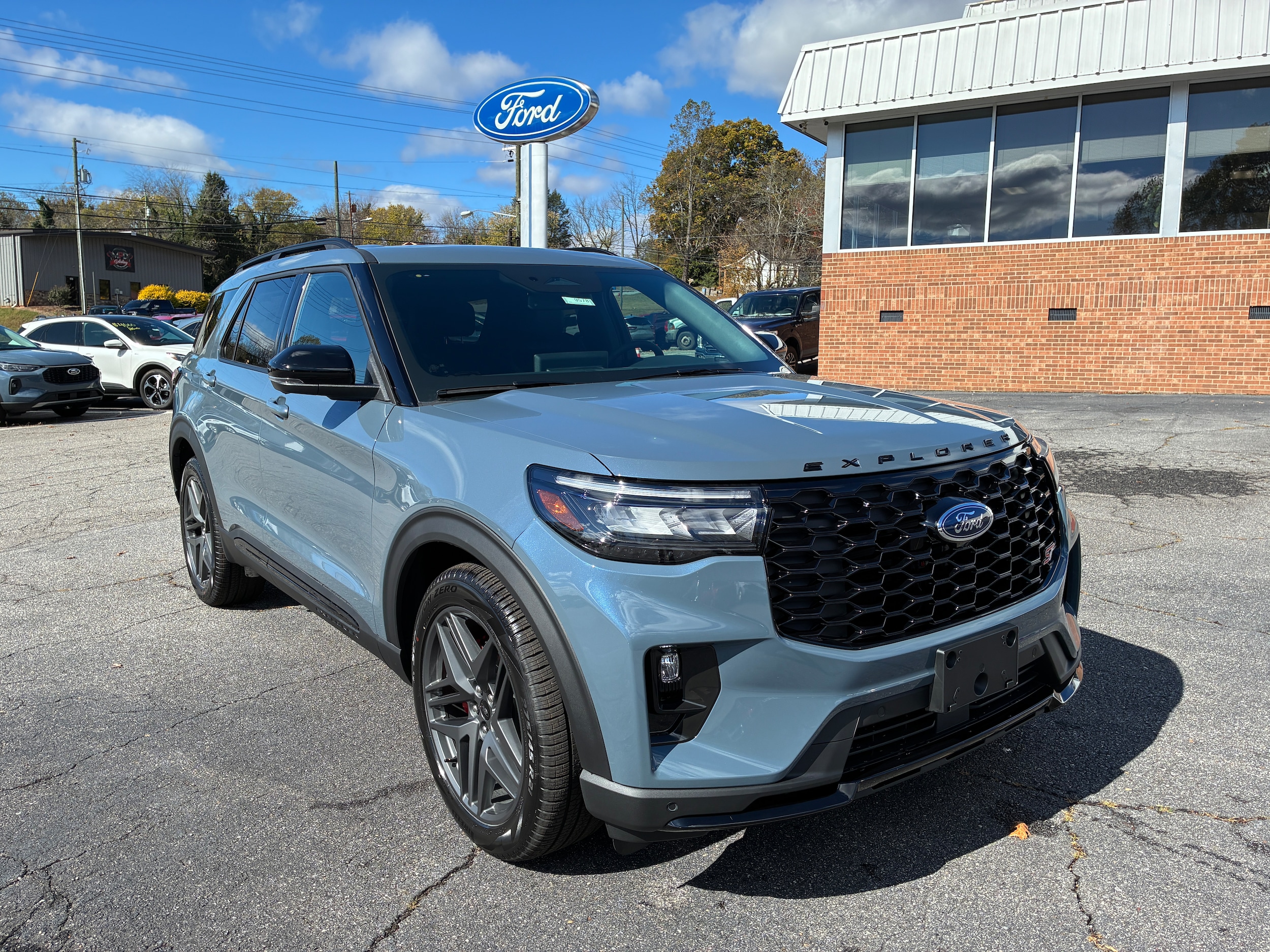 2026 Ford Explorer ST's photo