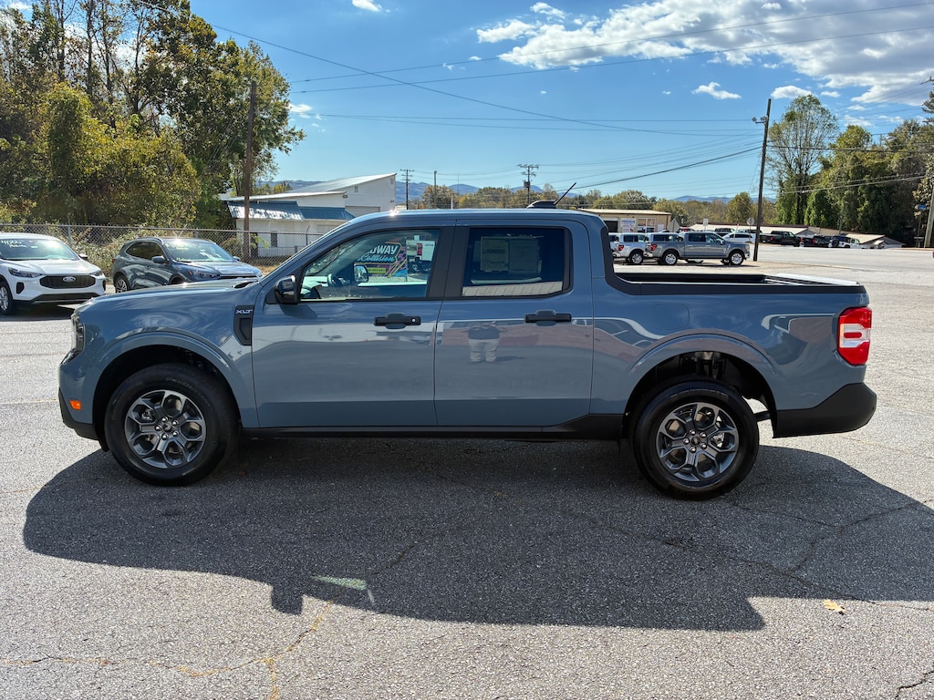 New 2025 Ford Maverick XLT TRUCK