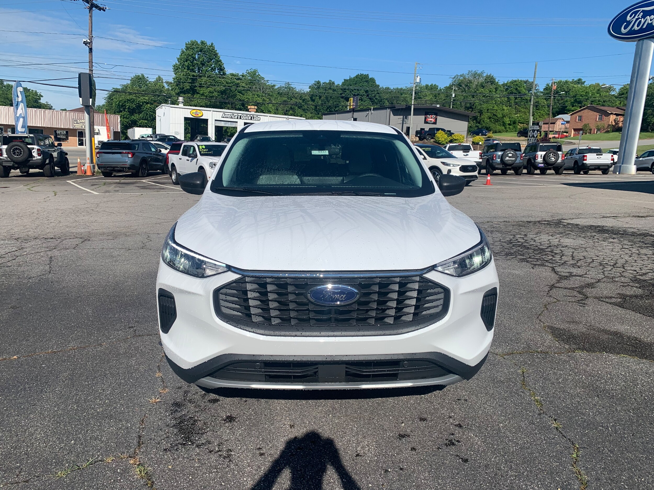 2025 Ford Escape Active photo 2