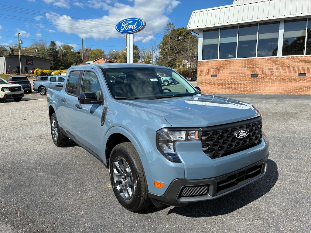 New 2025 Ford Maverick XLT TRUCK