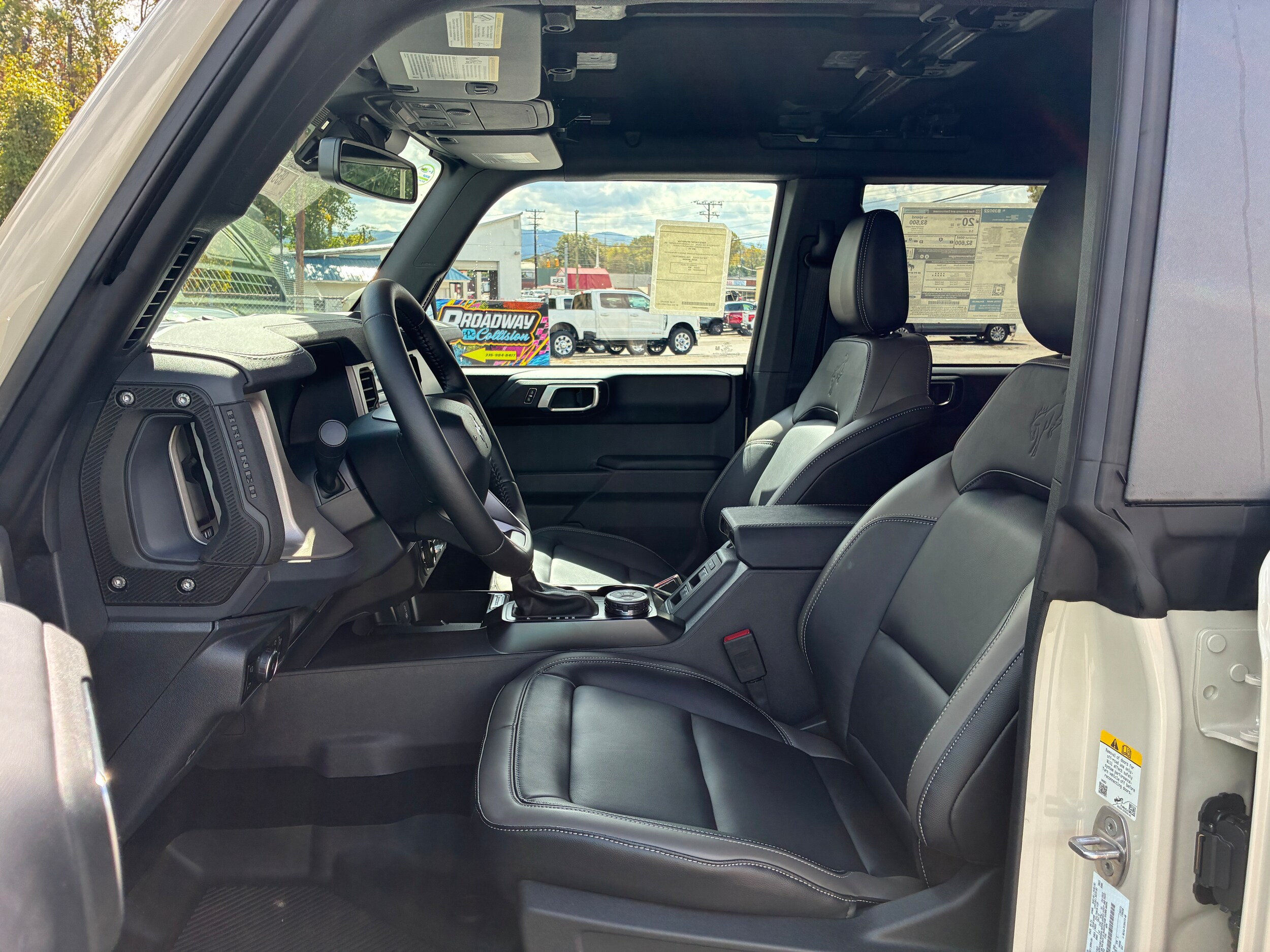 2025 Ford Bronco 4-Door Outer Banks - Photo 10