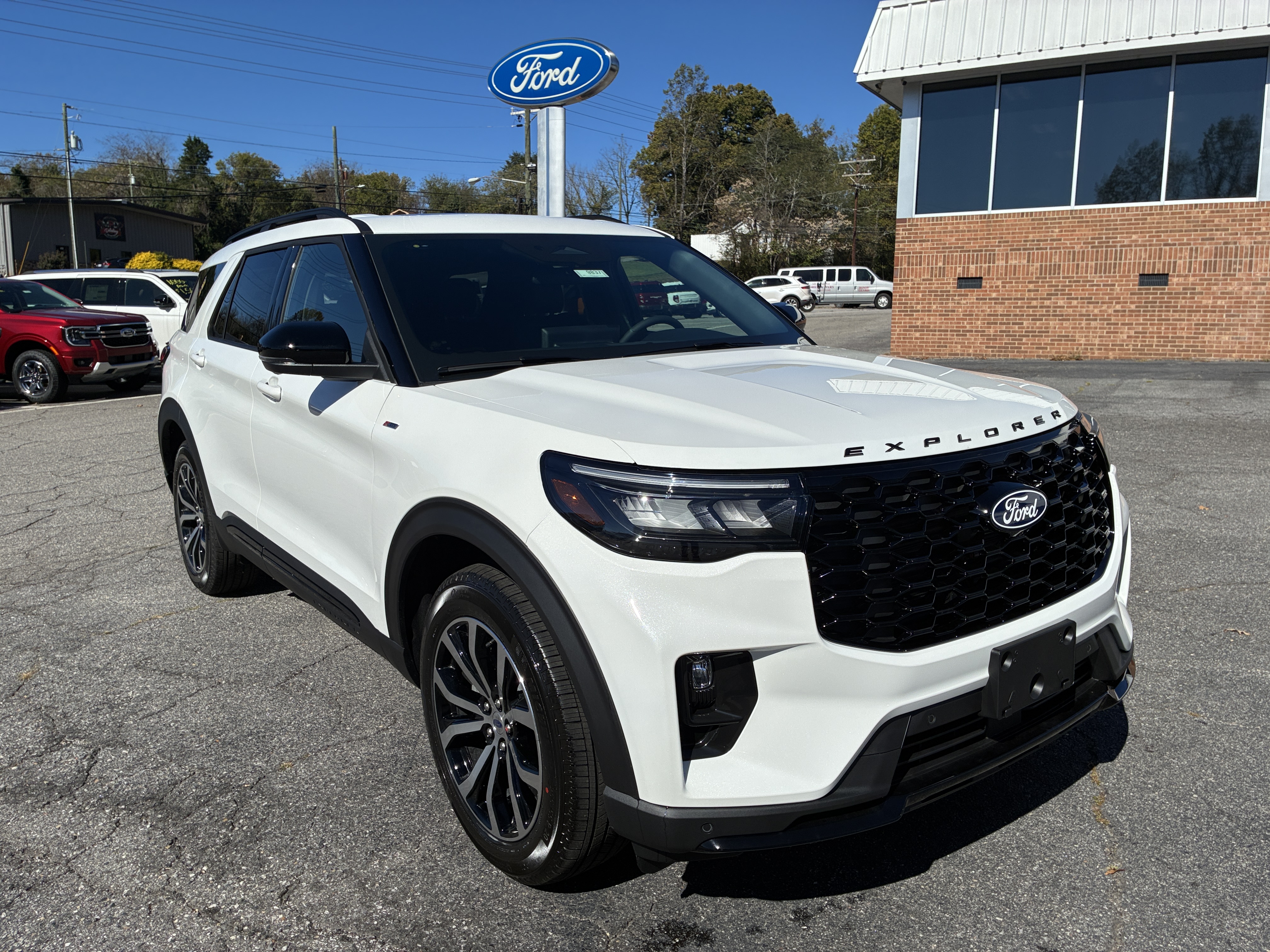 2027 Ford Explorer ST-Line SUV