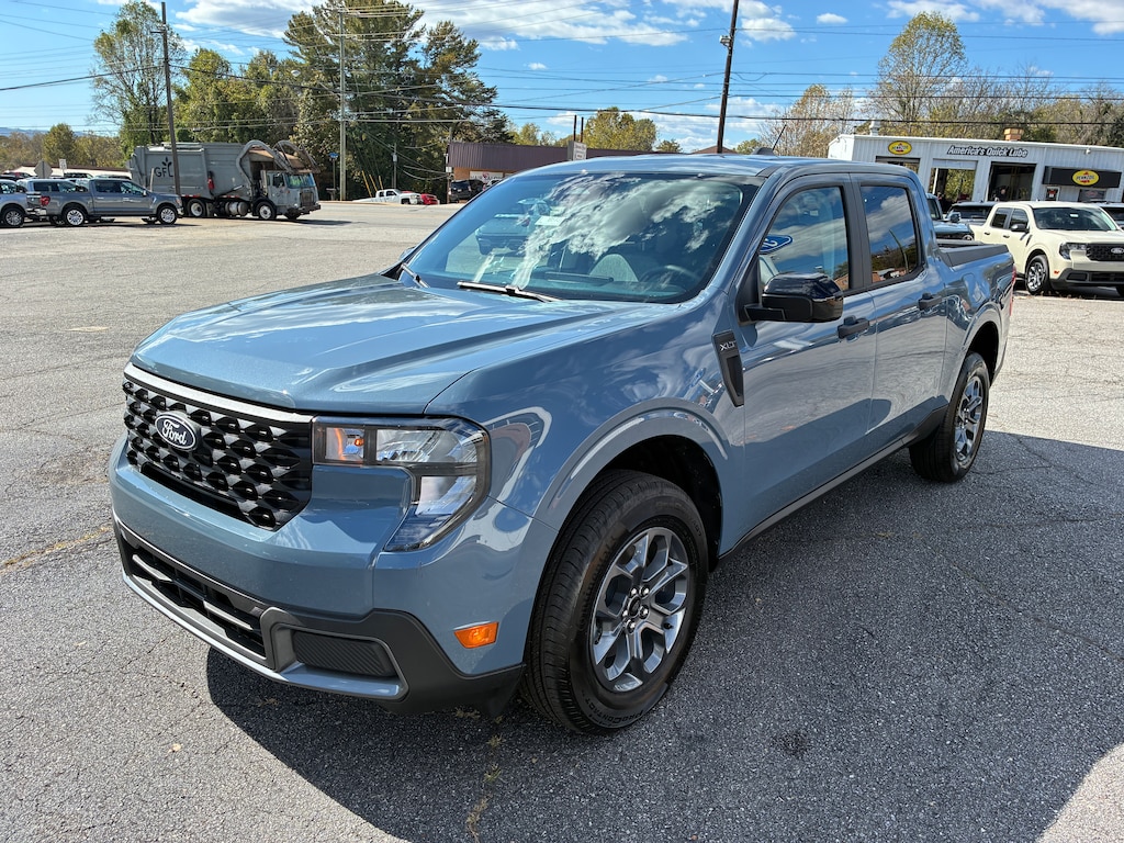 New 2025 Ford Maverick XLT TRUCK