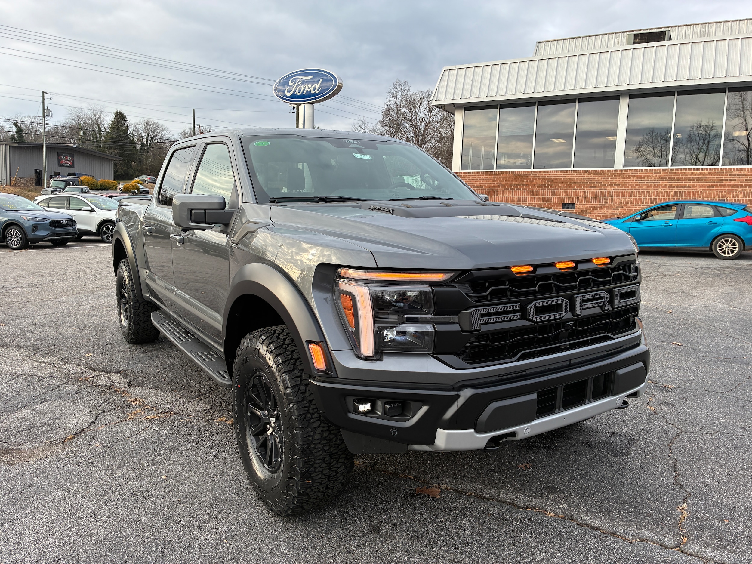 2025 Ford F-150 Raptor's photo
