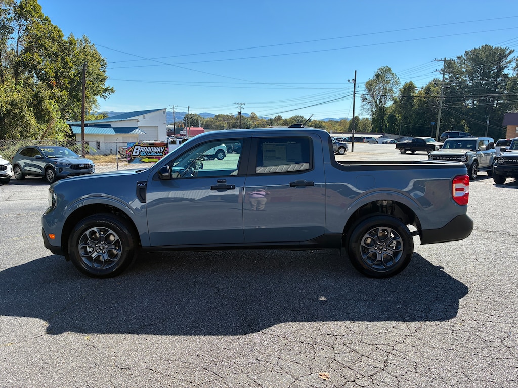 New 2025 Ford Maverick XLT TRUCK