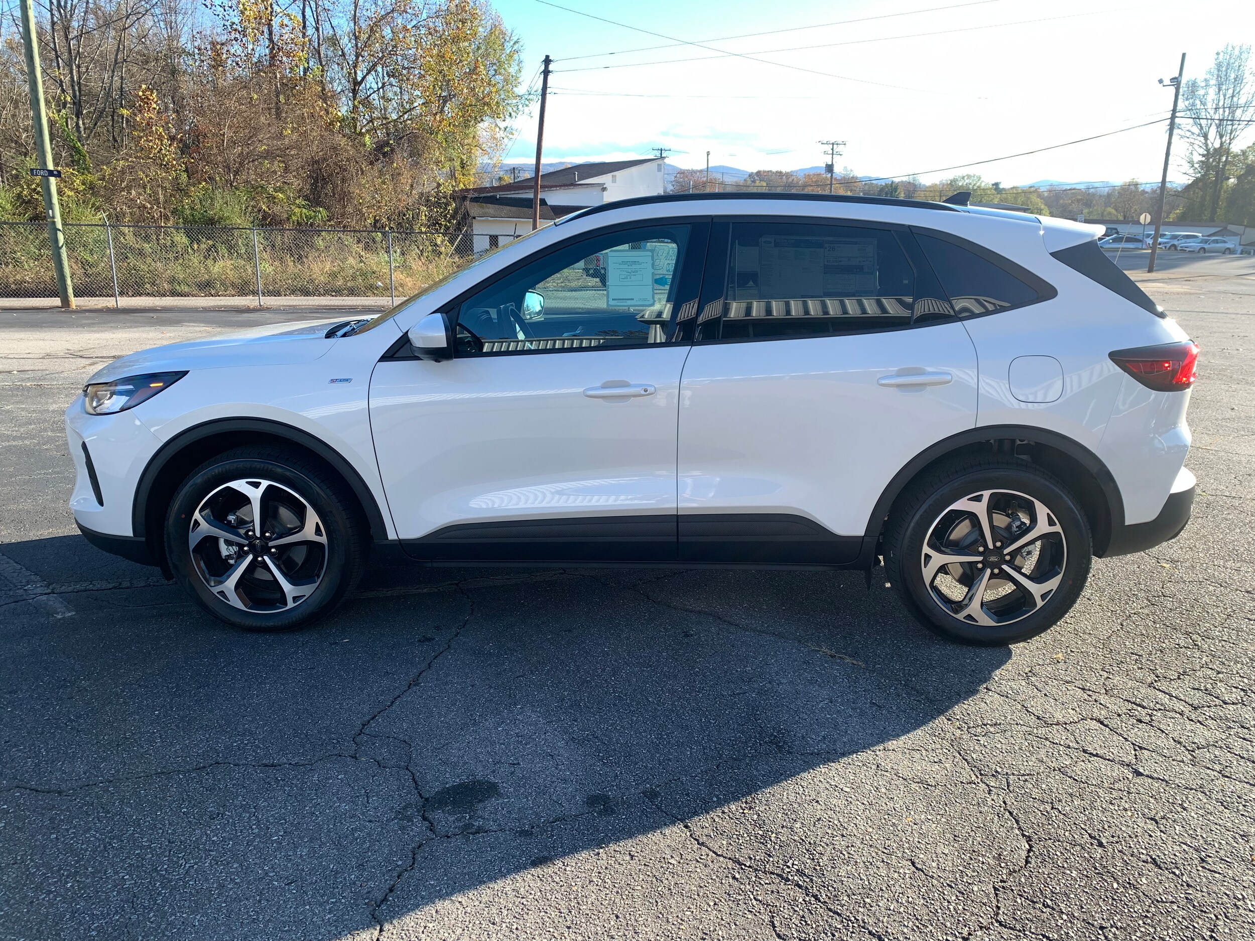 2025 Ford Escape ST-Line Select photo 4