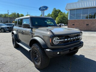 2026 Ford Bronco Outer Banks&reg; SUV