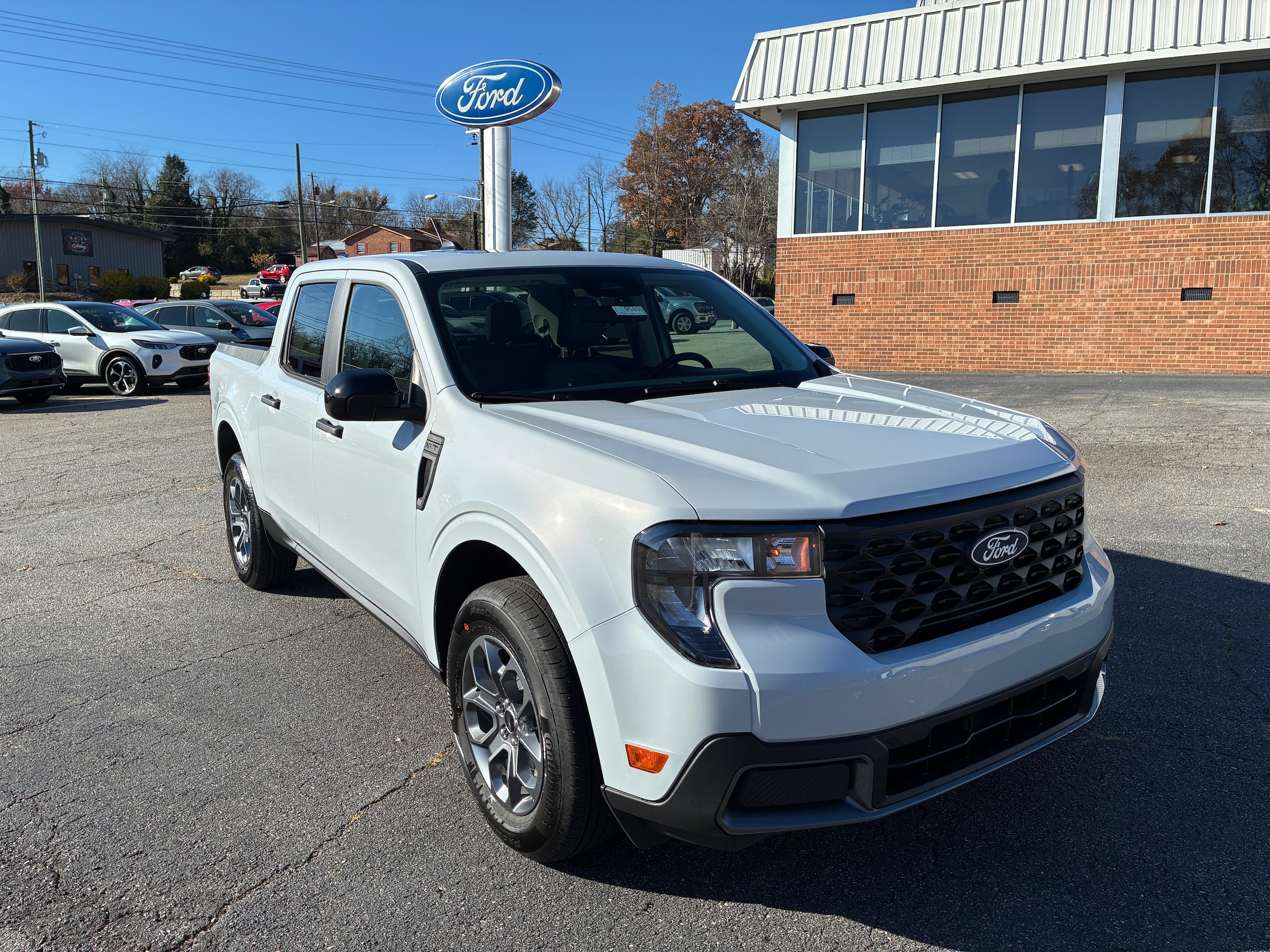 2025 Ford Maverick XLT's photo