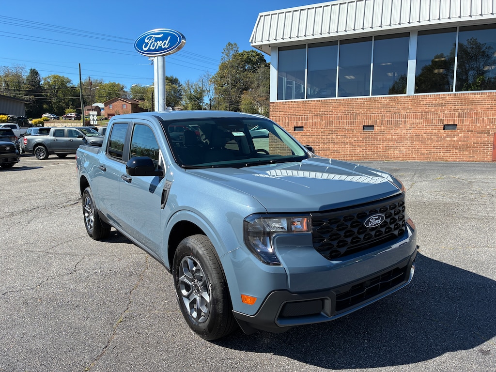 New 2025 Ford Maverick XLT TRUCK