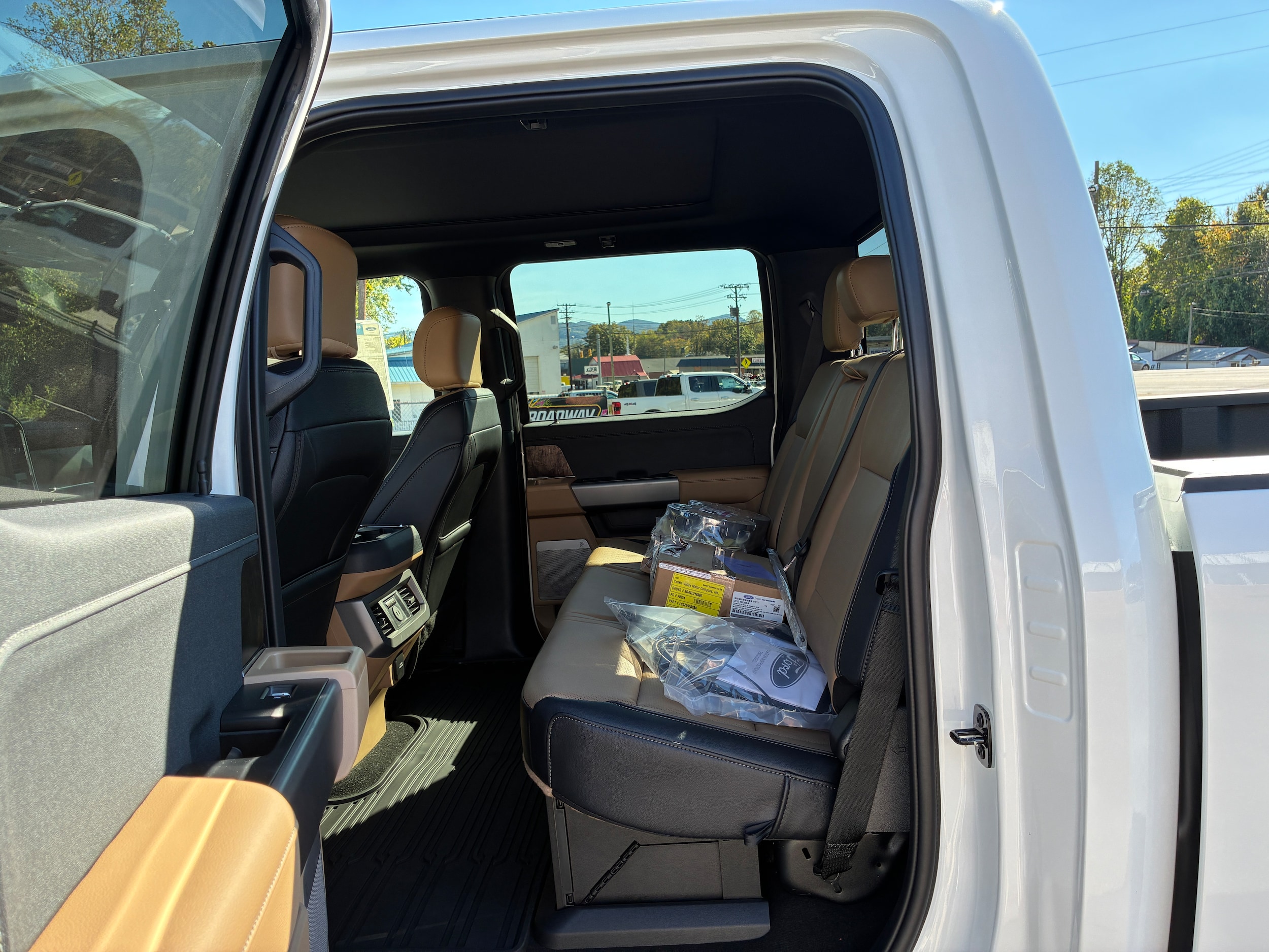 2026 Ford F-350 Super Duty Lariat - Photo 11