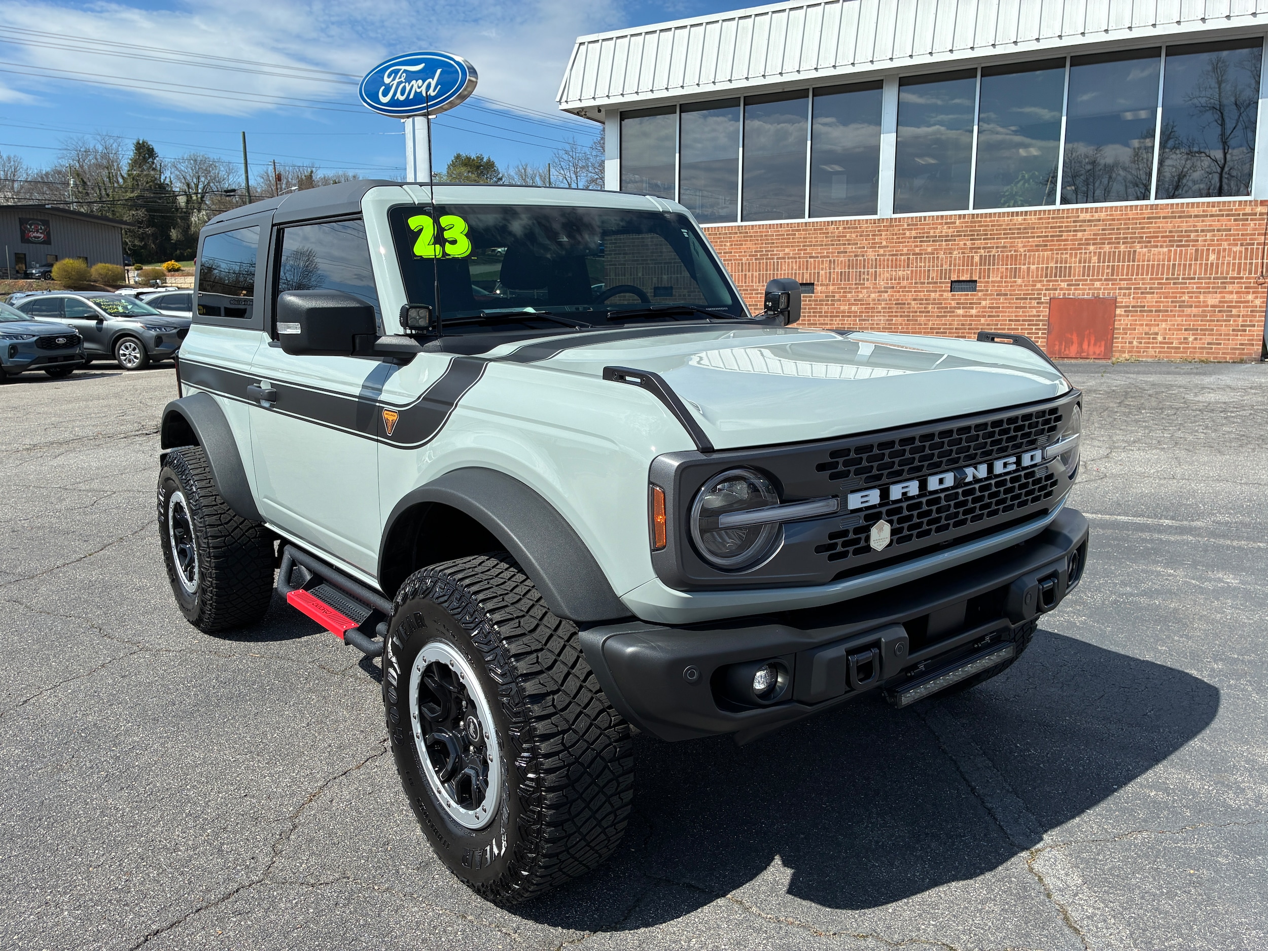 2023 Ford Bronco 2-Door Badlands