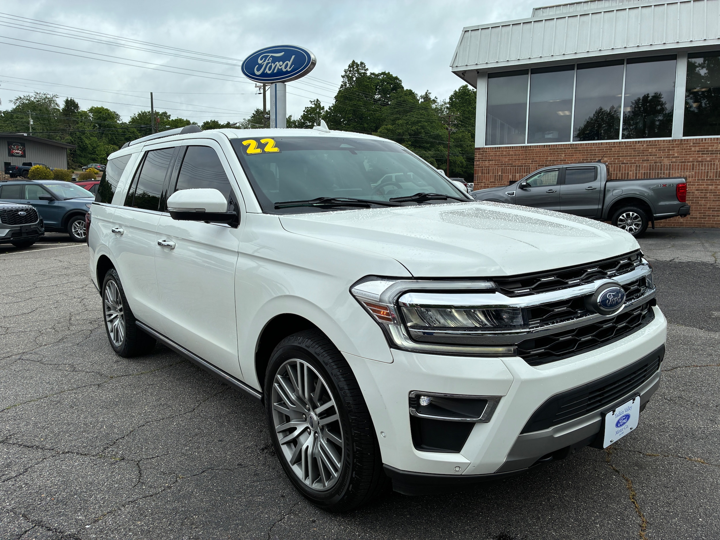 2022 Ford Expedition Limited 4X4's photo