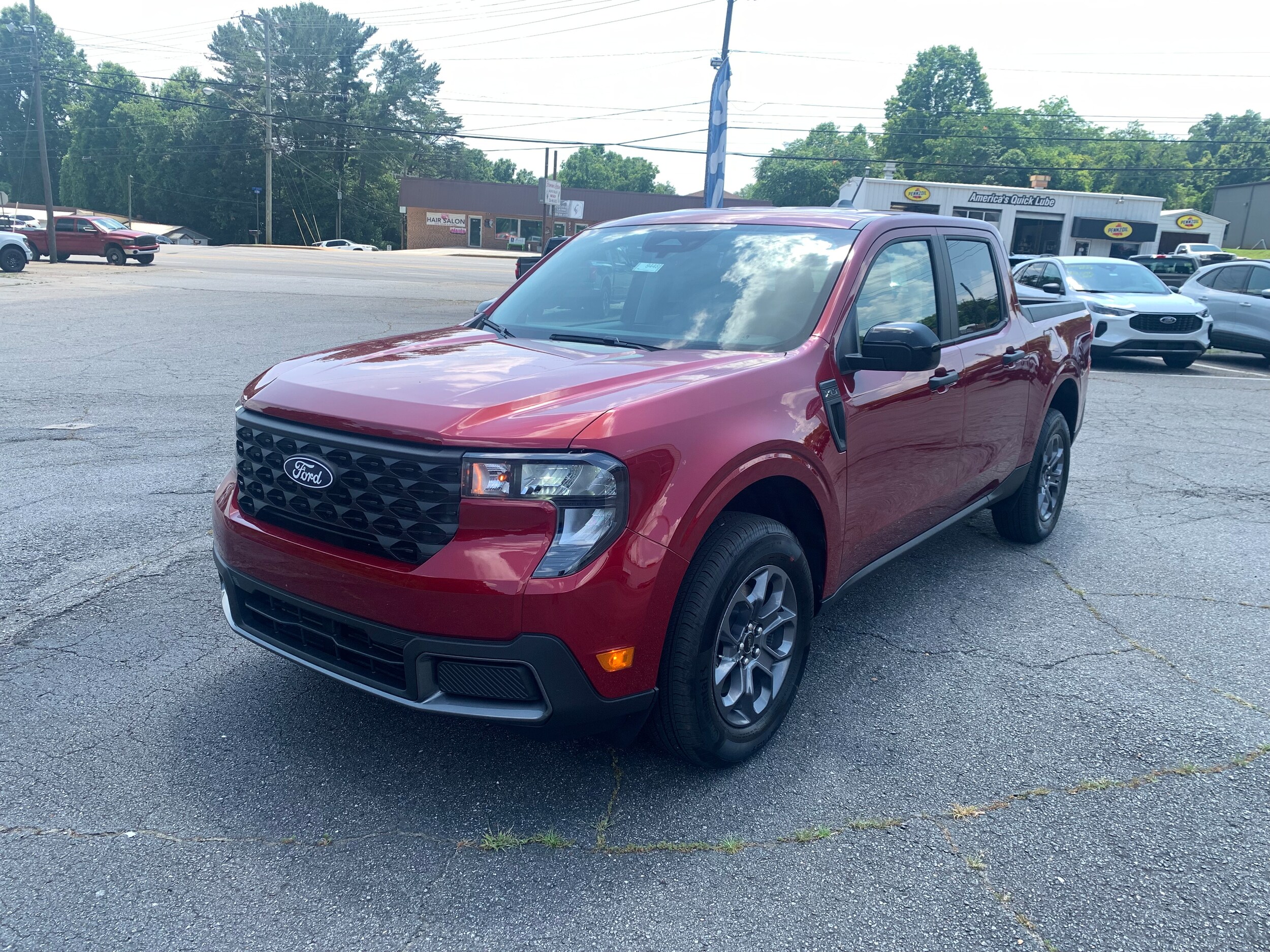 2025 Ford Maverick XLT photo 2