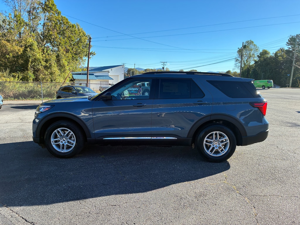New 2025 Ford Explorer Active SUV