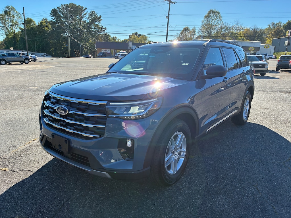 New 2025 Ford Explorer Active SUV