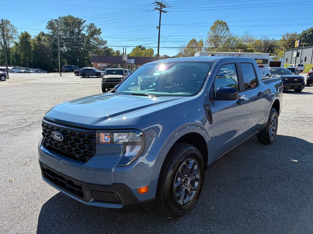 New 2025 Ford Maverick XLT TRUCK