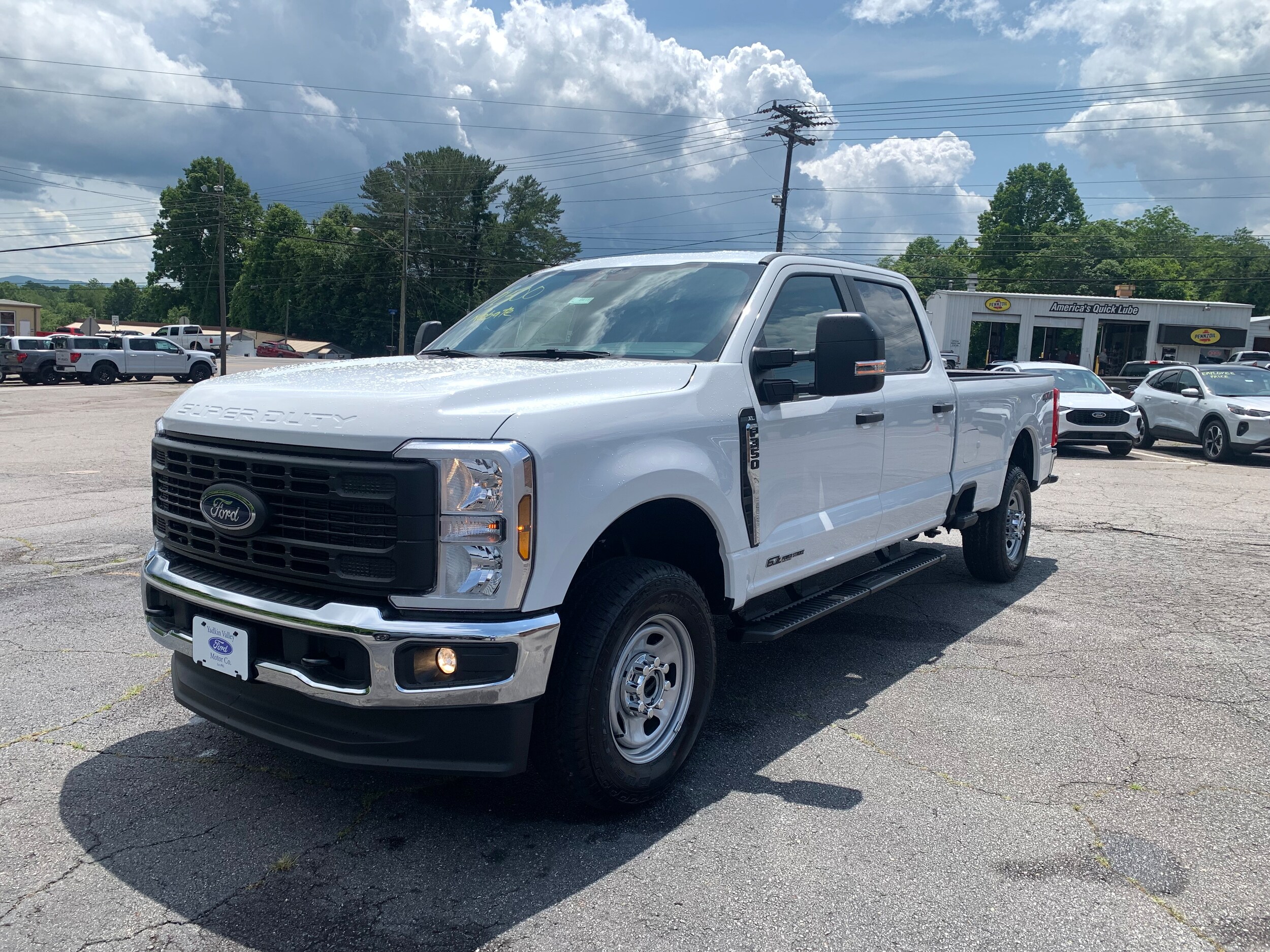 2025 Ford F-350 XL photo 3