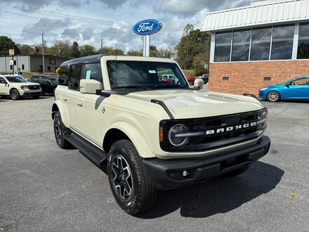 2025 Ford Bronco Outer Banks&reg; SUV