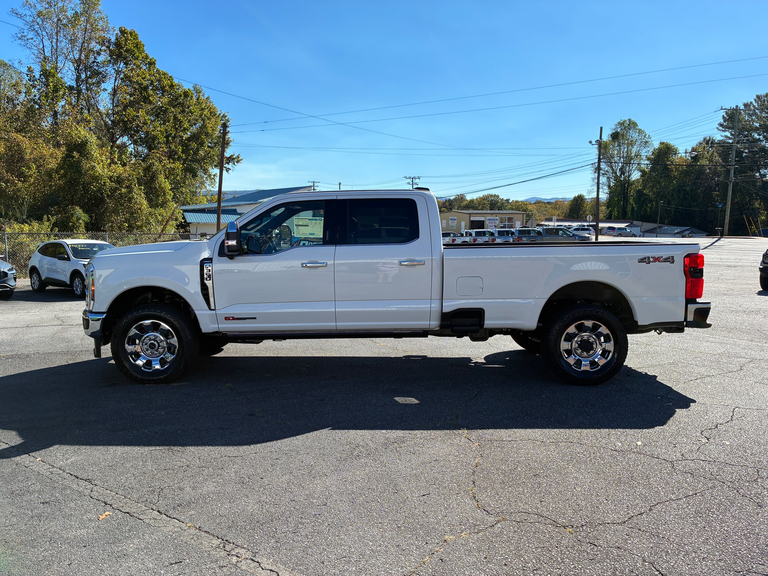 2026 Ford F-350 Super Duty Lariat - Photo 4