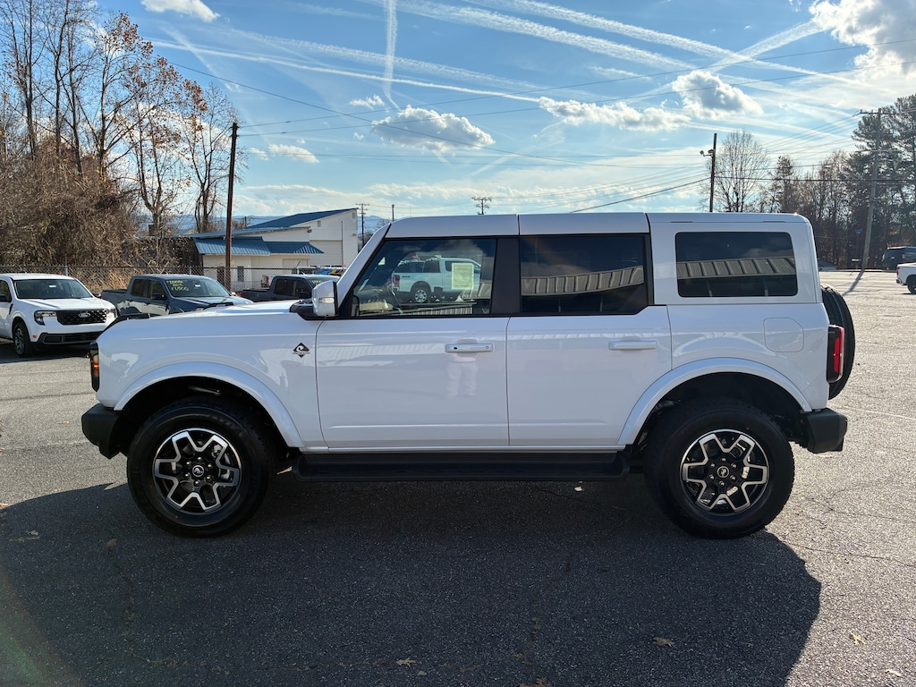 New 2025 Ford Bronco Outer Banks SUV