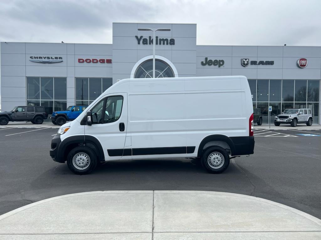 New 2025 Ram ProMaster PROMASTER 1500 TRADESMAN CARGO VAN HIGH ROOF 136' Cargo Van