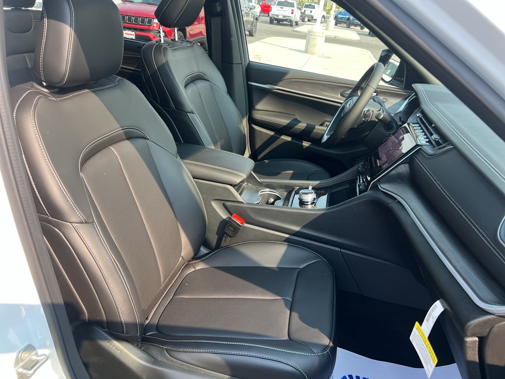 2025 Jeep Grand Cherokee Limited - Photo 29