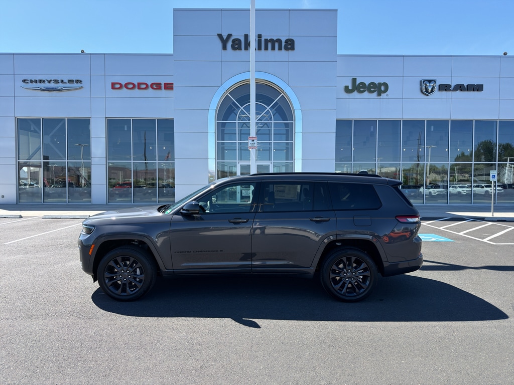 2026 Jeep Grand Cherokee L Limited Reserve 4x4's photo