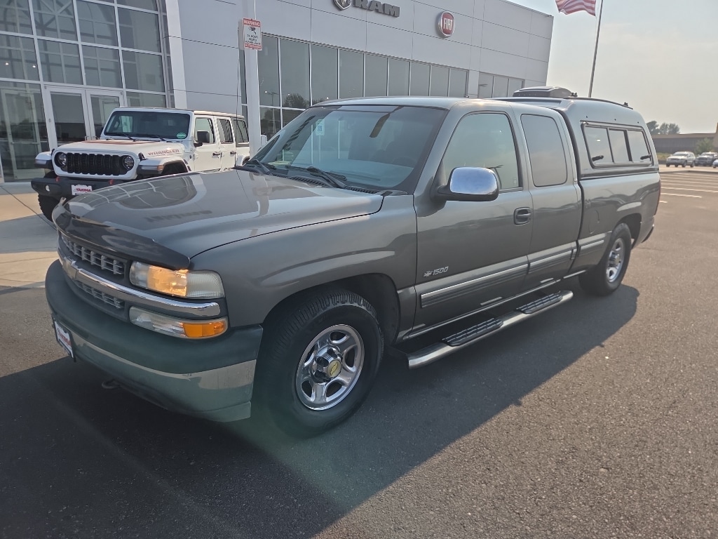 Used 2002 Chevrolet Silverado 1500 LS with VIN 2GCEC19V321298195 for sale in Union Gap, WA