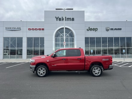2026 Ram 1500 BIG HORN CREW CAB 4X4 5'7 BOX Pickup
