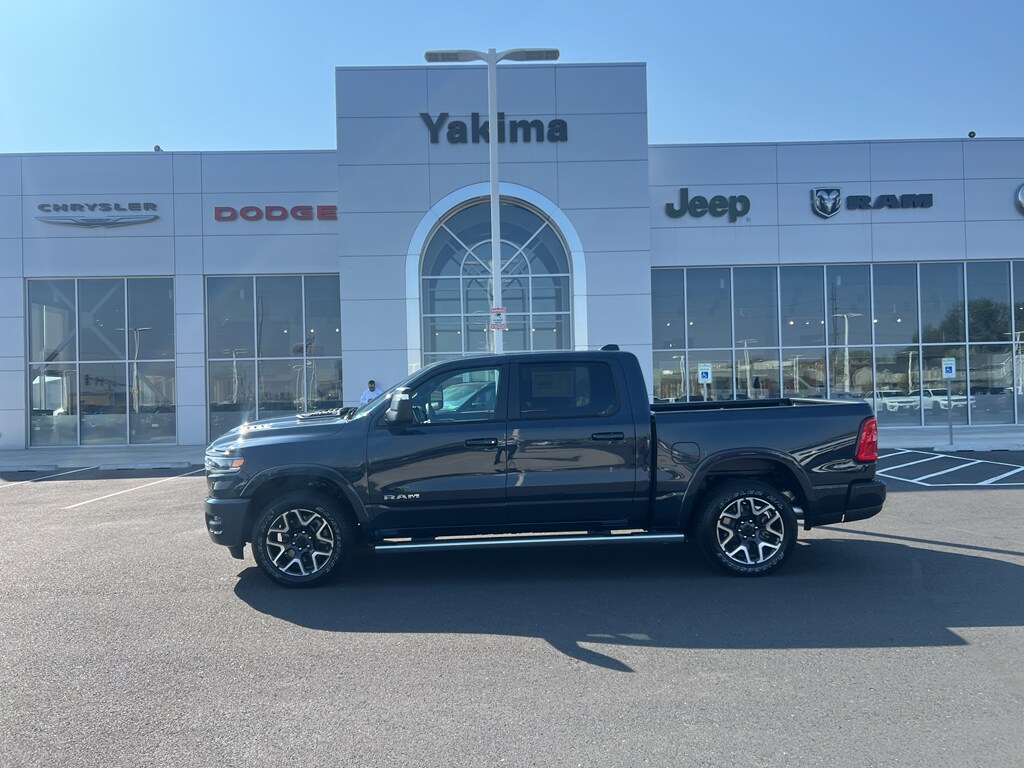 2026 RAM Ram 1500 Pickup Laramie's photo