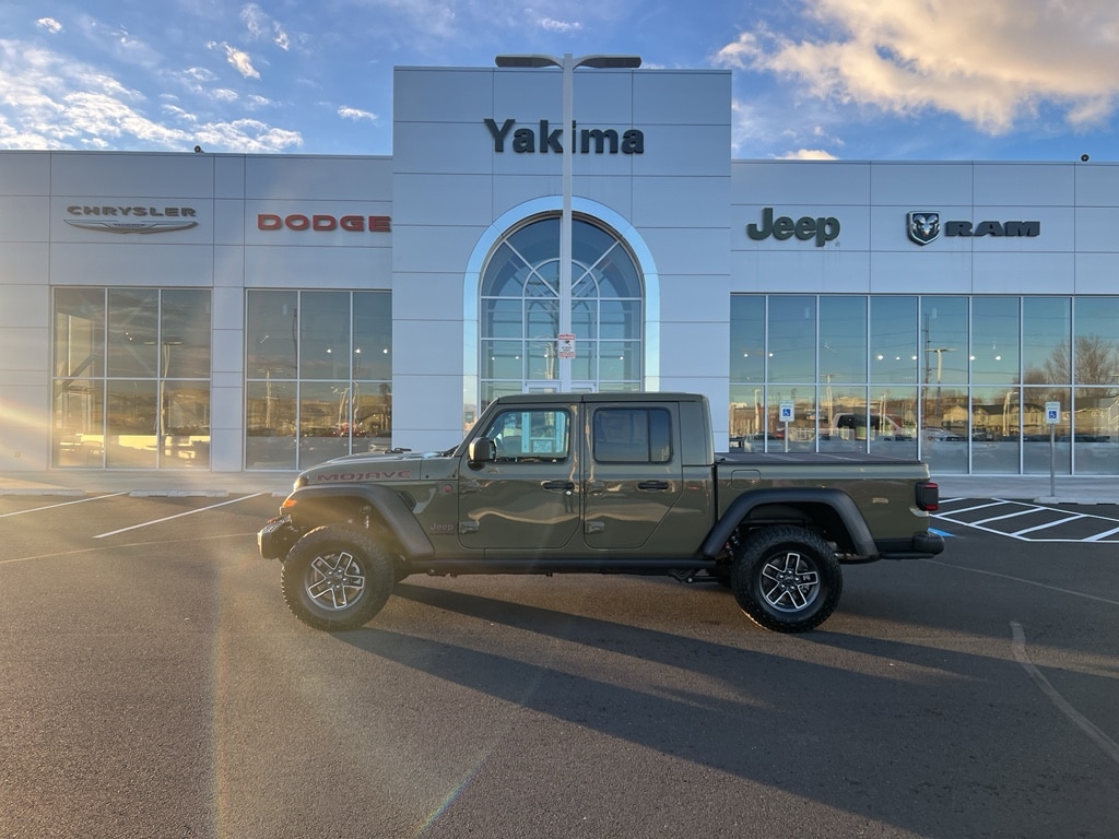 2026 Jeep Gladiator Mojave's photo