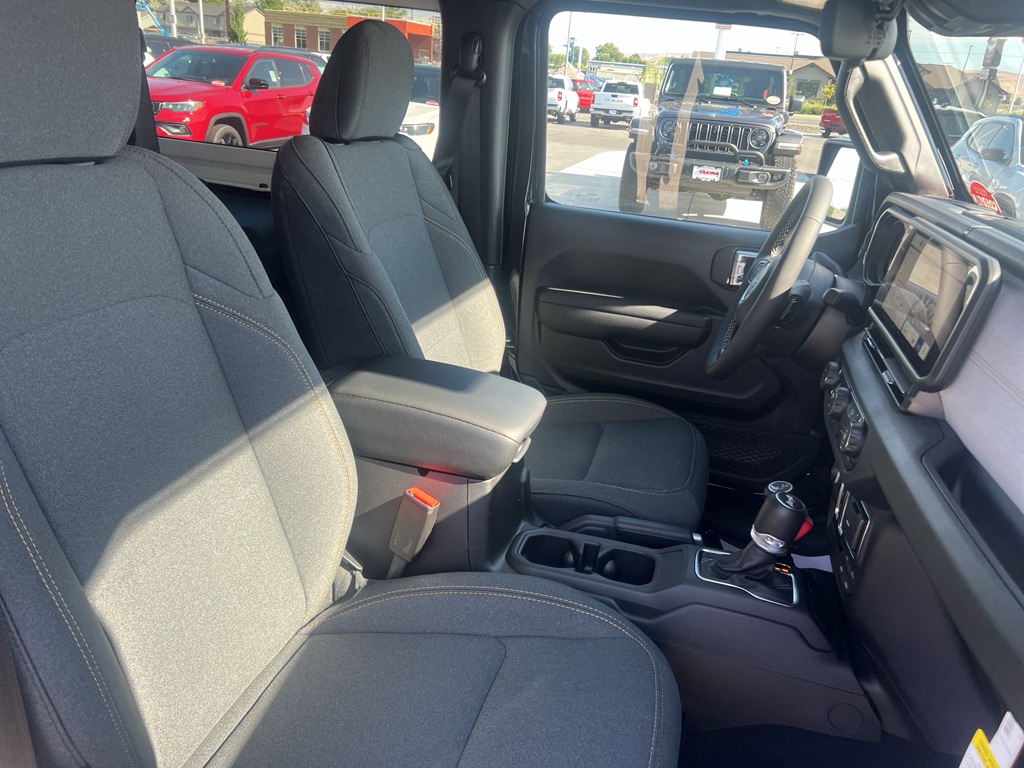 2025 Jeep Wrangler 2-Door Sport S - Photo 27