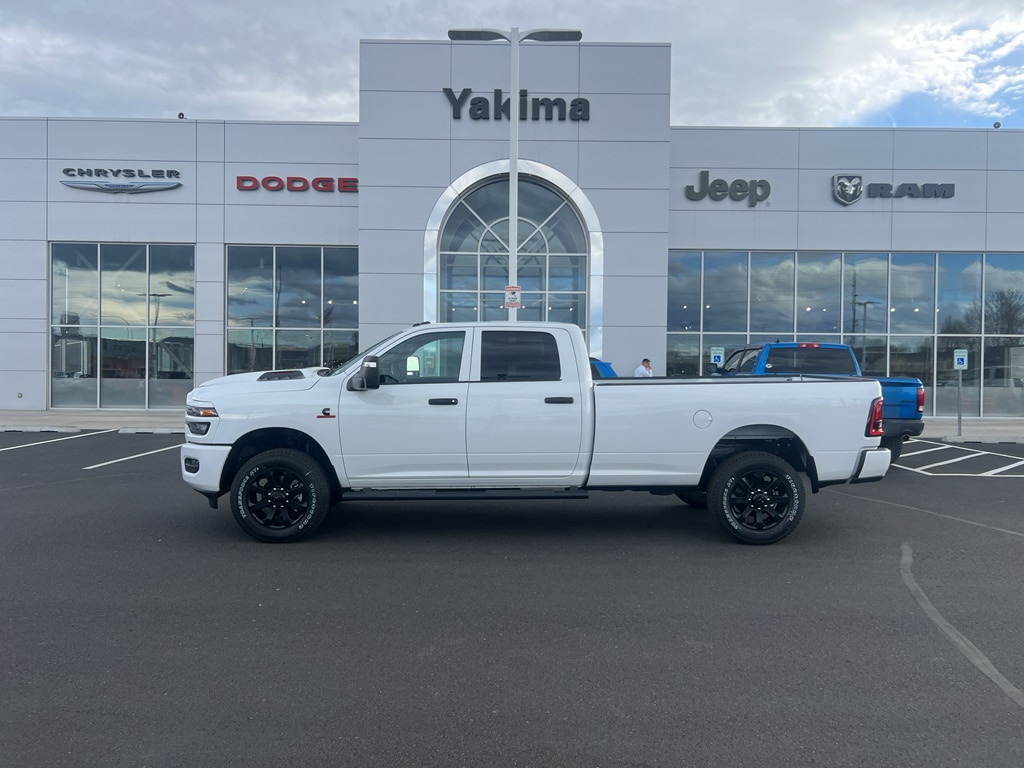 2026 RAM 2500 Tradesman/Black Express 4X4 Crew Cab LWB's photo