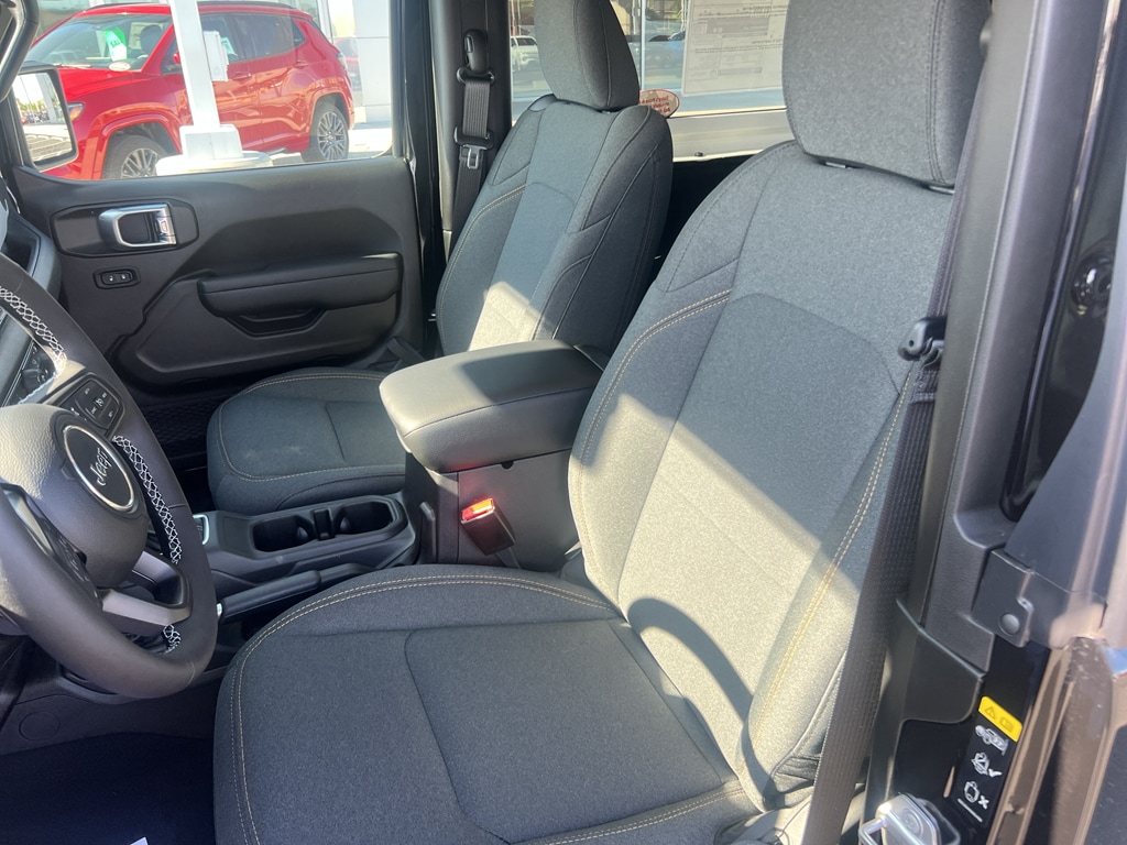 2025 Jeep Wrangler 2-Door Sport S - Photo 22