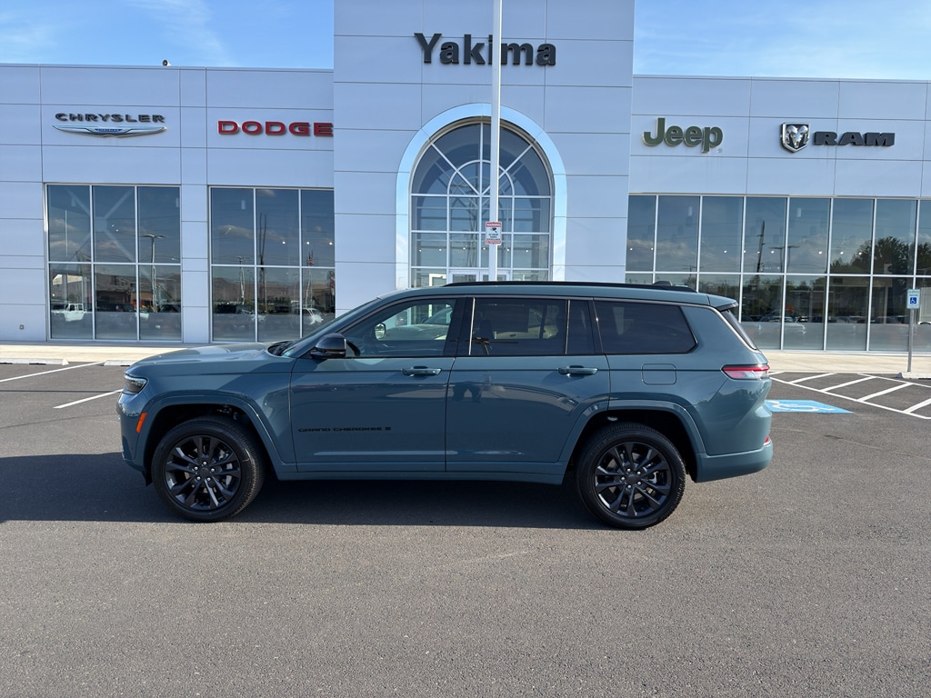 2026 Jeep Grand Cherokee L Limited Reserve 4x4's photo