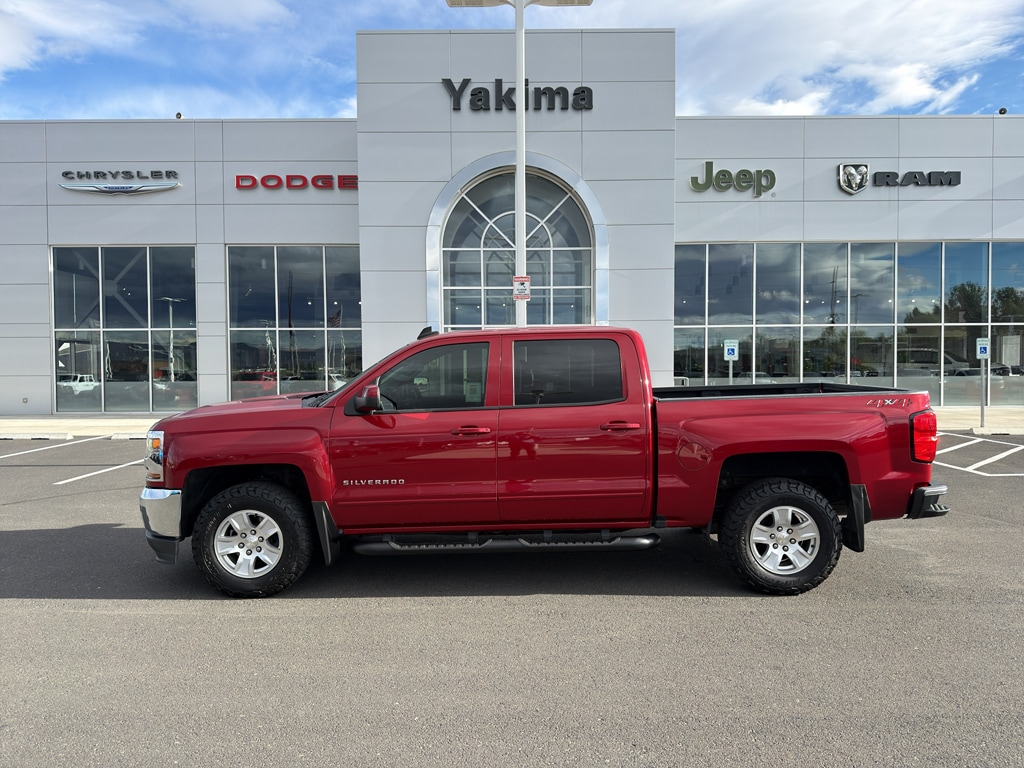 2018 Chevrolet Silverado 1500 LT 4X4 Crew Cab Short Box's photo