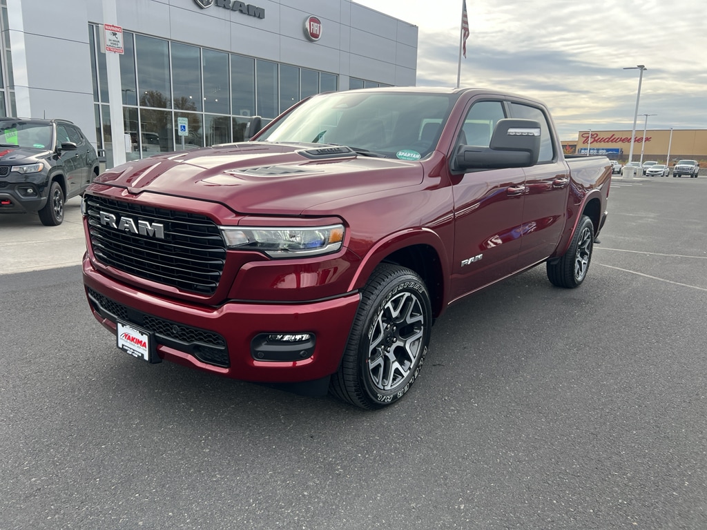 New 2026 Ram 1500 LARAMIE CREW CAB 4X4 5'7 BOX Pickup