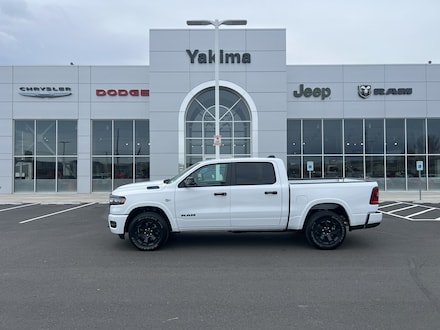 2026 Ram 1500 BIG HORN CREW CAB 4X4 5'7 BOX Pickup
