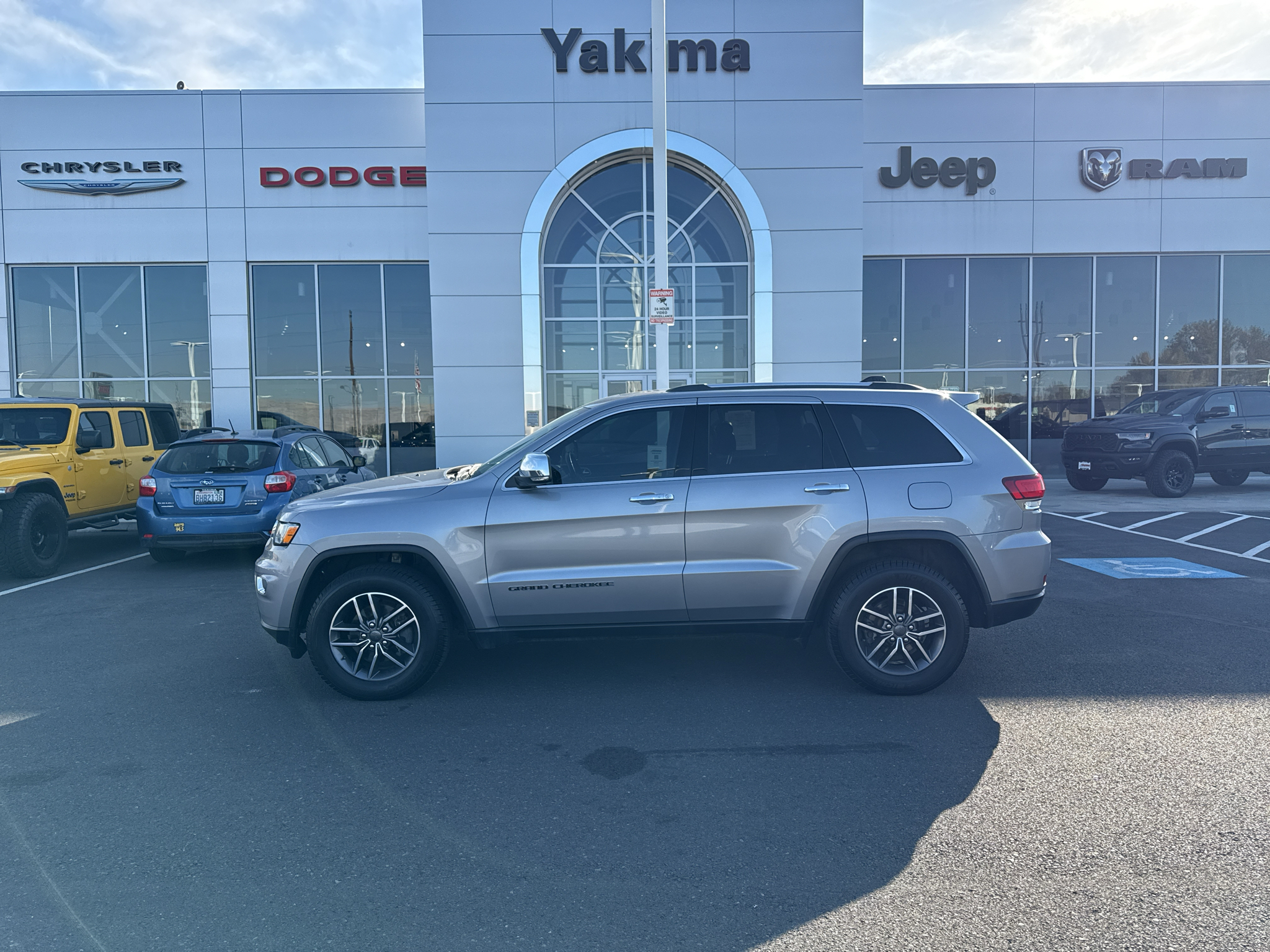 2020 Jeep Grand Cherokee