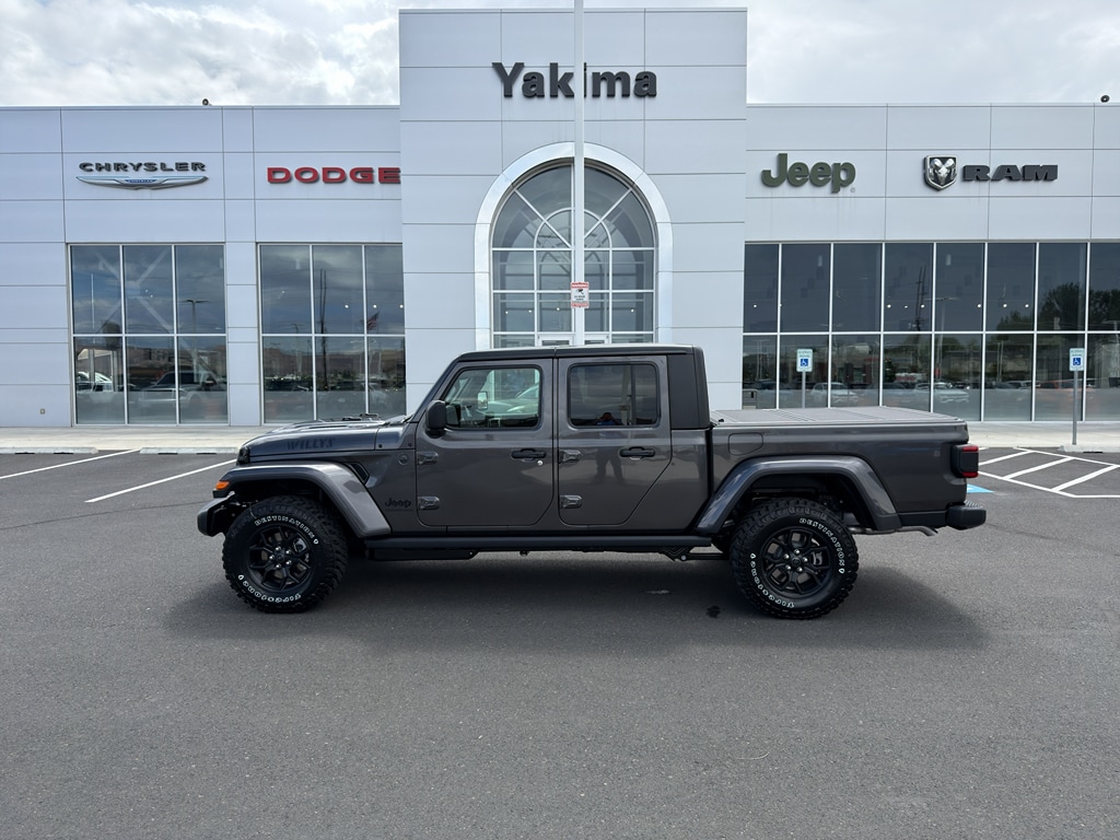 2026 Jeep Gladiator Willys Auto's photo