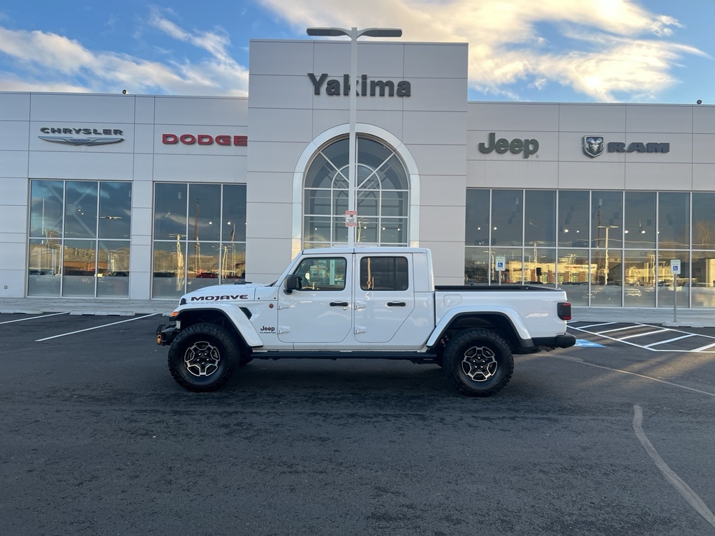 2021 Jeep Gladiator Mojave's photo