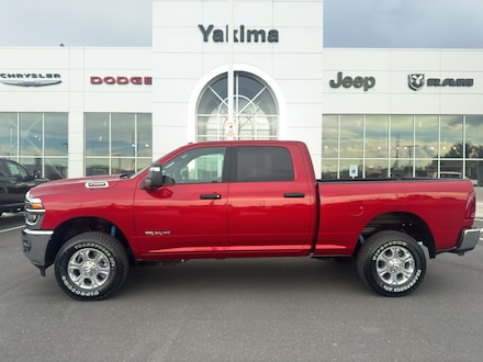 2026 Ram 2500 BIG HORN CREW CAB 4X4 6'4 BOX Pickup