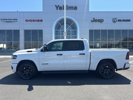 2026 Ram 1500 BIG HORN CREW CAB 4X4 5'7 BOX Pickup