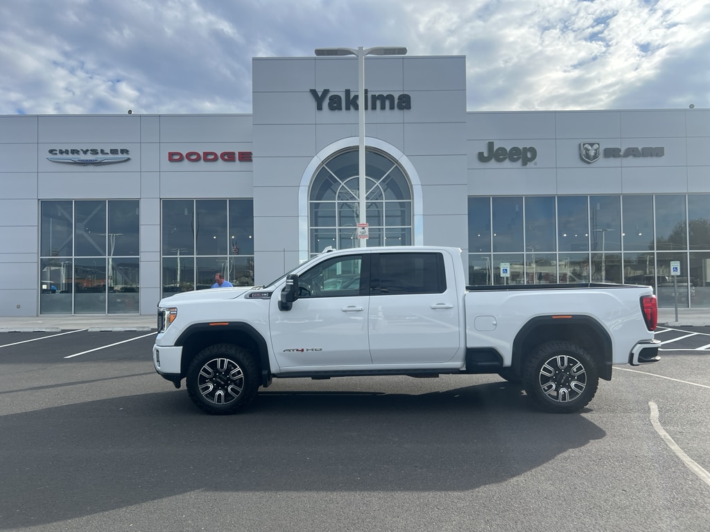 2021 GMC Sierra 2500HD AT4's photo