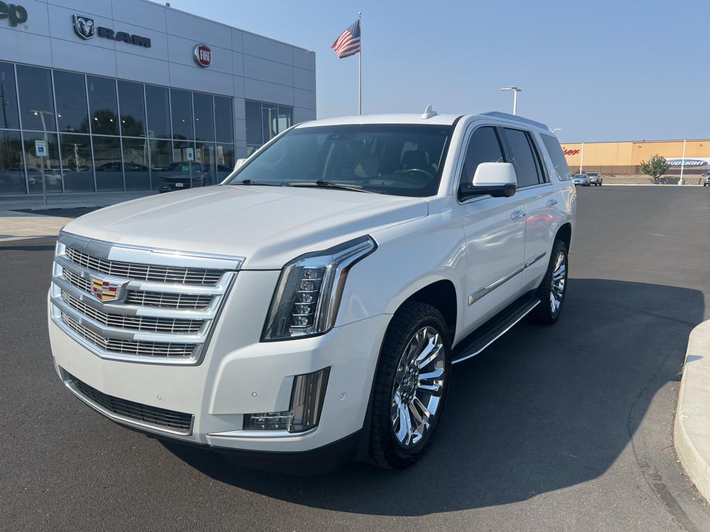 Used 2020 Cadillac Escalade Luxury with VIN 1GYS4BKJ5LR169617 for sale in Union Gap, WA