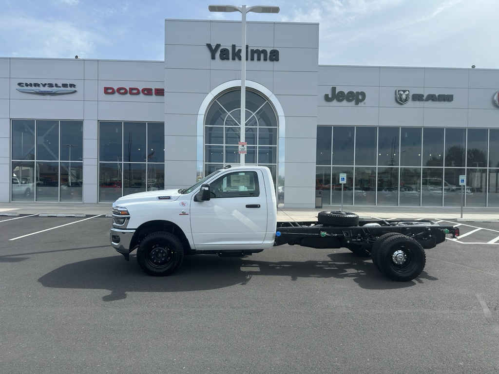 2026 RAM 3500 Tradesman 4X4 Regular Cab LWB DRW's photo
