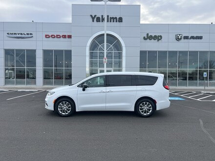 2026 Chrysler Pacifica SELECT AWD Passenger Van