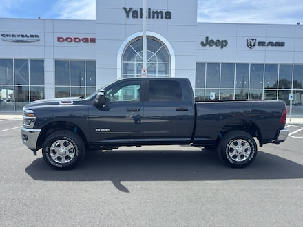 2026 Ram 2500 BIG HORN CREW CAB 4X4 6'4 BOX Pickup