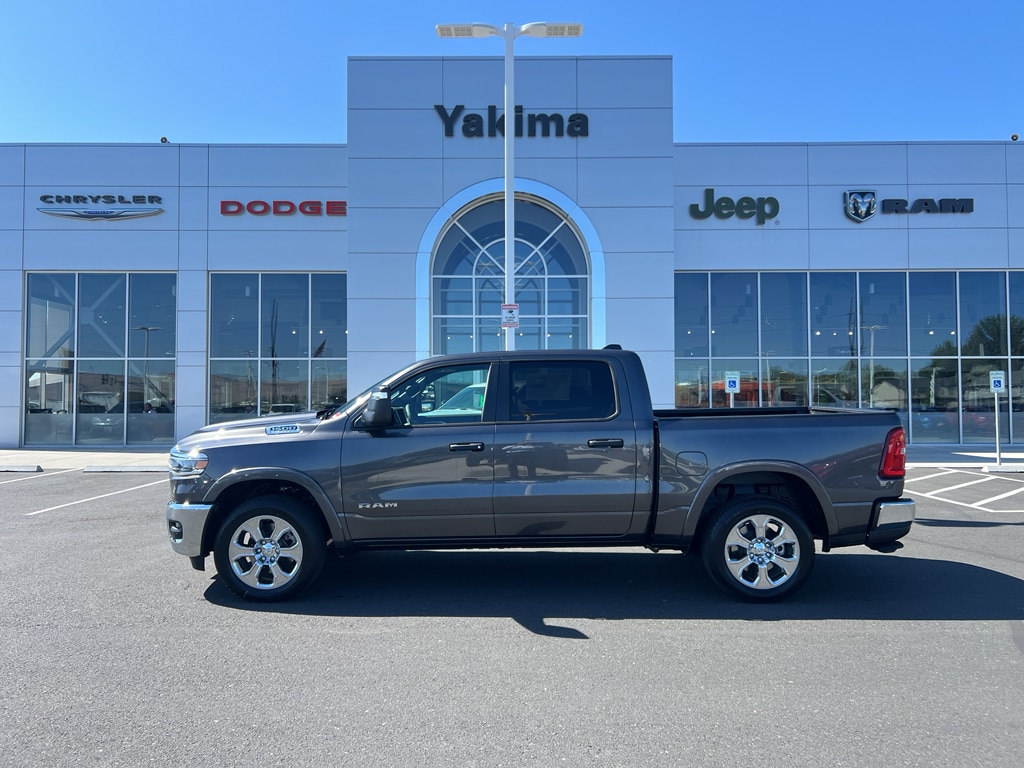 2025 Ram 1500 BIG HORN CREW CAB 4X4 5'7 BOX