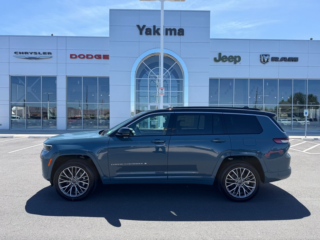 2026 Jeep Grand Cherokee L Summit 4x4's photo